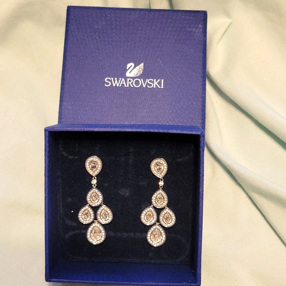 Chandelier crystal earrings